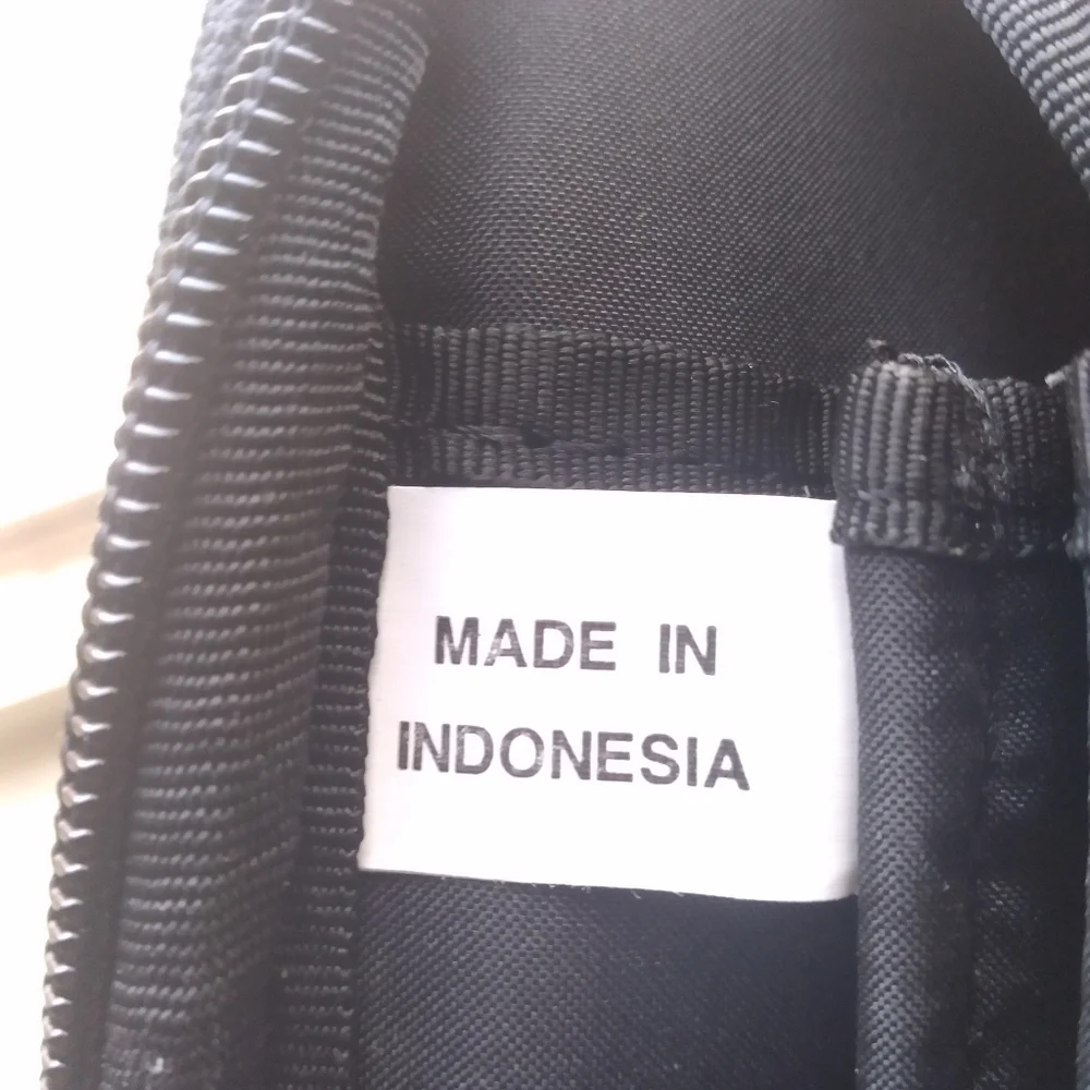 Dell Black Laptop Bag all intact 16.5 × 13.5 × 3 Elastic Inside for strapping